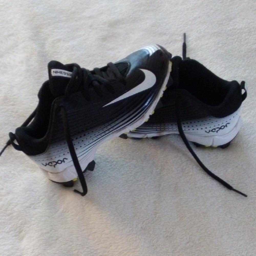 Nike Black and White Vapor Soccer Cleats size 12C